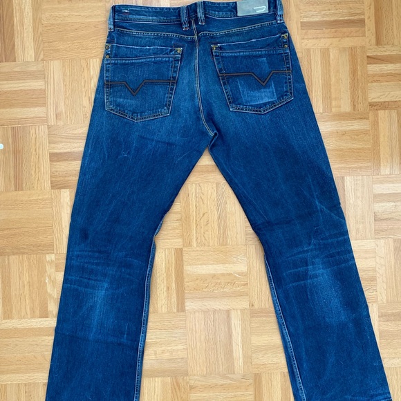 Diesel jeans 32x32 slim fit. Comfort fit in waist and seat - Picture 2 of 4